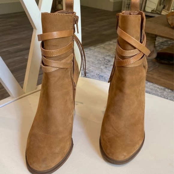 Steve Madden suede ankle boots - Picture 1 of 9